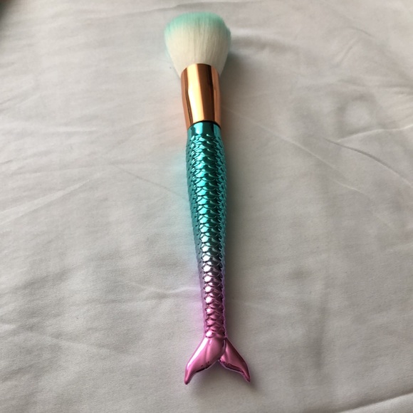 2 for price of 1 set of makeup brushes! - Picture 2 of 3